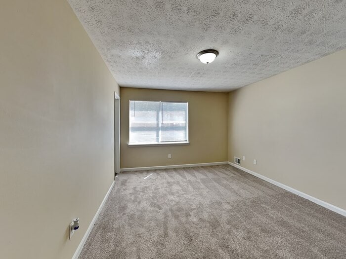 Building Photo - 6928 Cedar Hill Ct