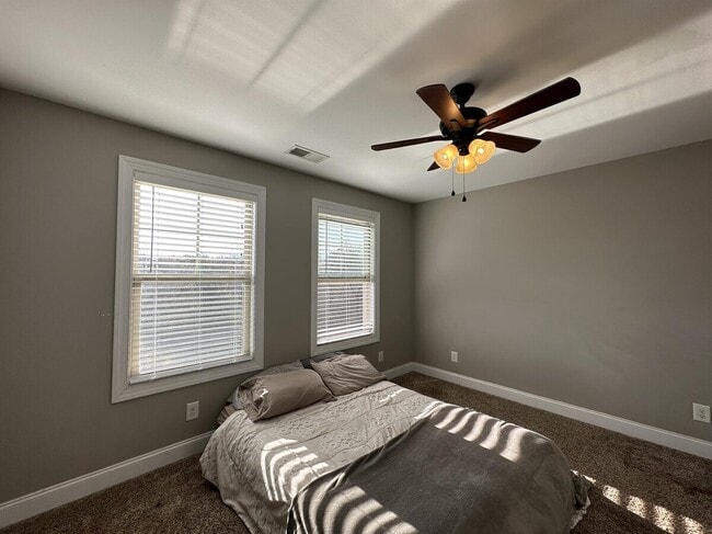 Building Photo - 154 Mallard Ln