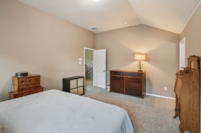 Building Photo - 1226 Newsome Glenn Dr