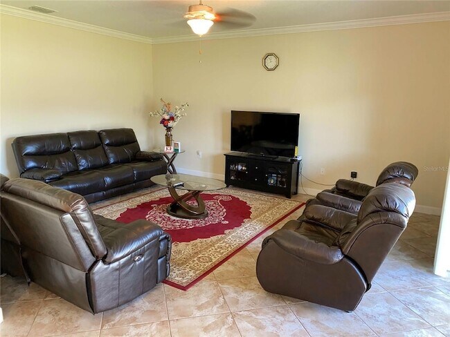 Building Photo - 13314 Wellington Hills Dr