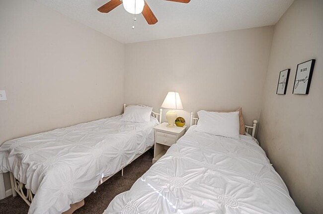 Building Photo - 5393 Kirk Dr