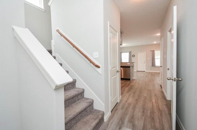 Building Photo - 22518 Hamlet Park Ct