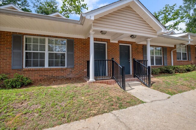 Building Photo - 241 Dixie Dr