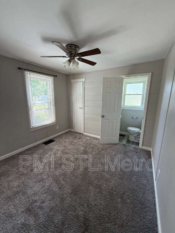 Building Photo - 2516 Tyrell Dr