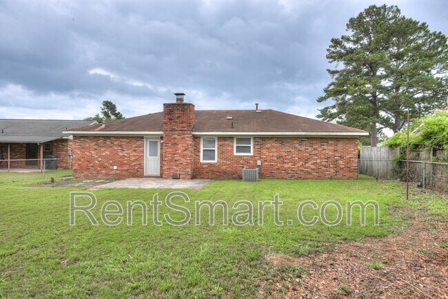Building Photo - 250 Almon Ct