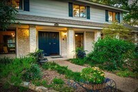 Building Photo - 9502 Castlewood Dr