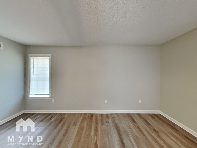 Building Photo - 7301 Hollorn Ln