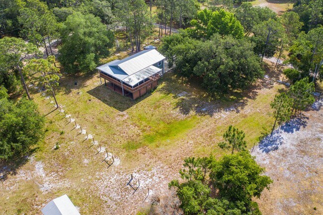 Building Photo - Serene 3-Bedroom Home on 1 Acre Lot