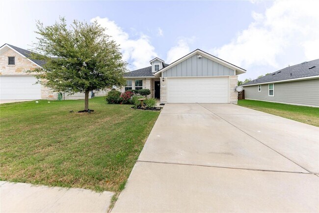 Building Photo - 303 Schuylerville Dr