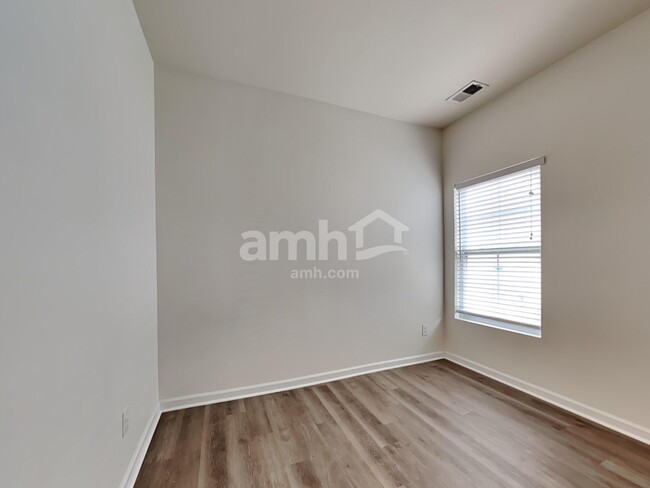 Building Photo - 3855 Annapolis Way