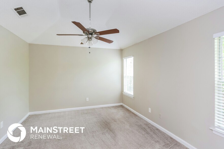 Building Photo - 1247 Grange Way Dr