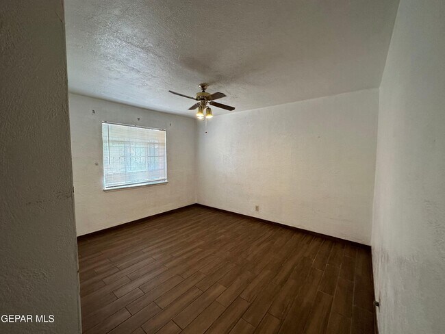 Building Photo - 5205 Flower Dr