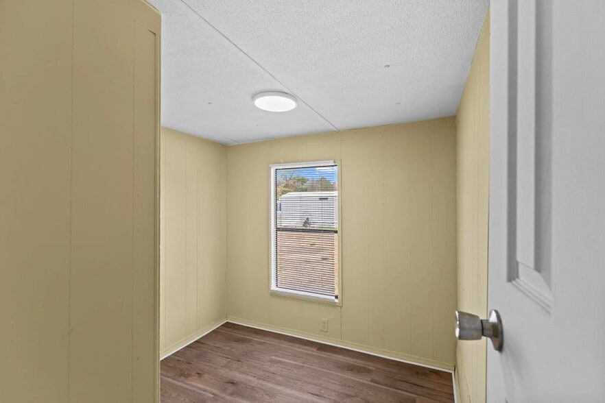 Building Photo - 3765 Burgaw Hwy