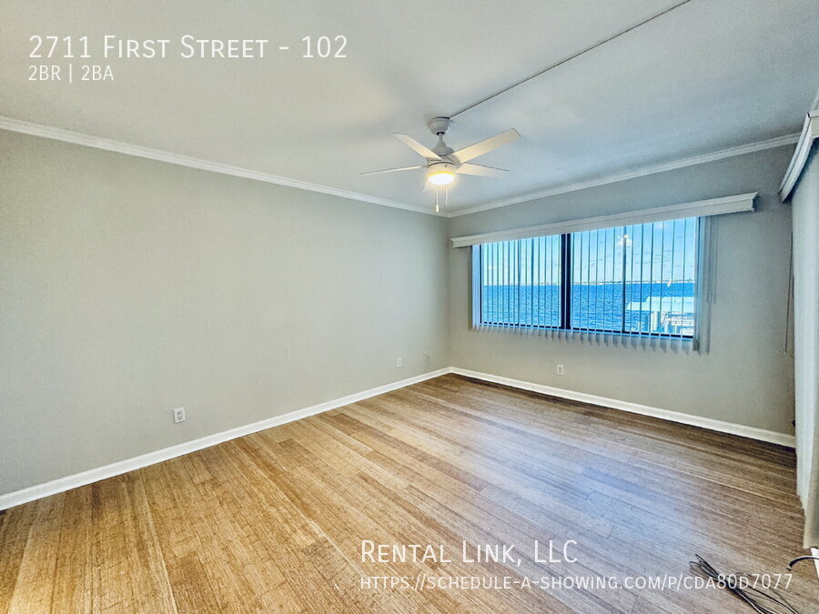 Building Photo - 2711 First Street-102