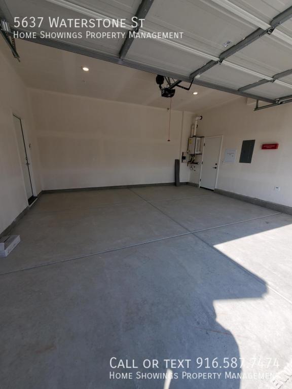 Building Photo - 5637 Waterstone St