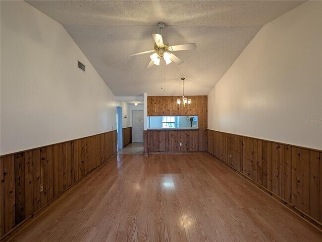 Building Photo - 1130 Dover Ct