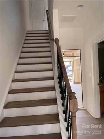 Building Photo - 820 Seigle Point Dr