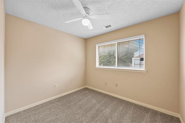 Building Photo - 902 Wentwood Dr