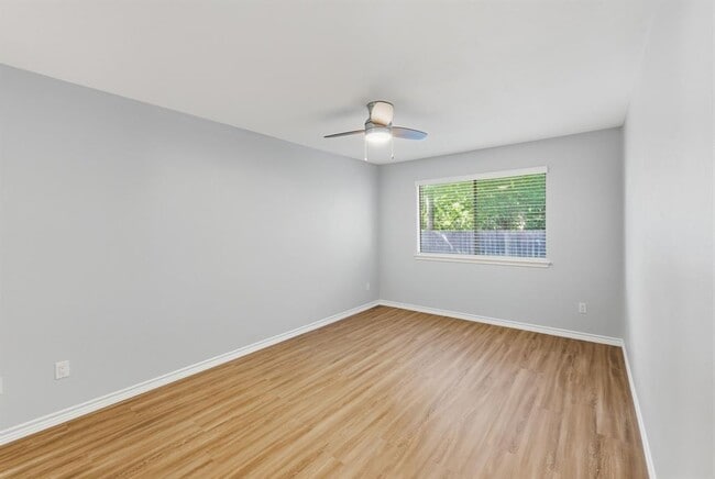 Building Photo - 12326 Tomanet Trail