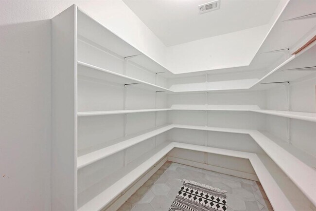Building Photo - 7004 Ashen Ln