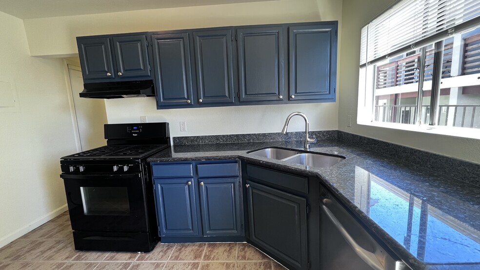 Building Photo - 5231 Martin Luther King Jr Way