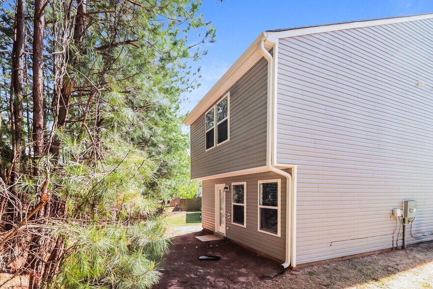 Building Photo - 170 Alton Cir