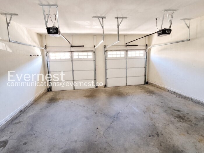 Building Photo - 4926 Berkeley Oak Cir