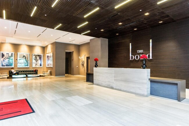 Primary Photo - 1080 Brickell Ave