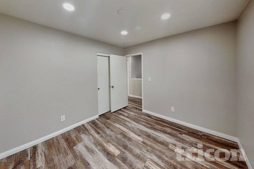 Building Photo - 102 Health Aster Ct