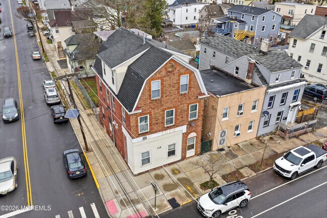 Building Photo - 115 Remsen Ave