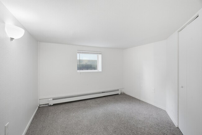 Building Photo - 3027 S Arthur St