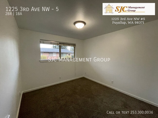 Building Photo - 1225 3rd Ave NW