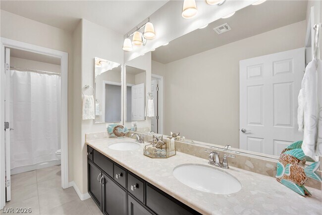 Building Photo - 9770 Hawk Crest St