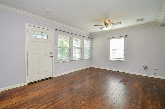 Building Photo - 1028 Caperton St