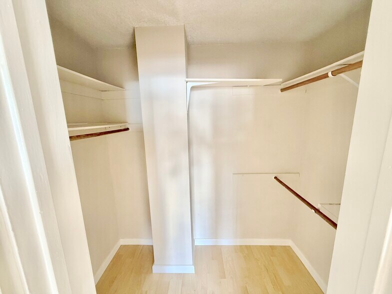 Building Photo - 1534 11th St