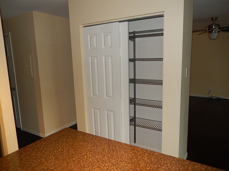 Building Photo - 375 Woodridge Cir