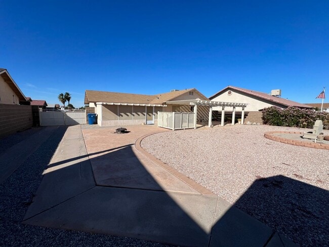 Building Photo - FURNISHED SHORT TERM RENTAL!