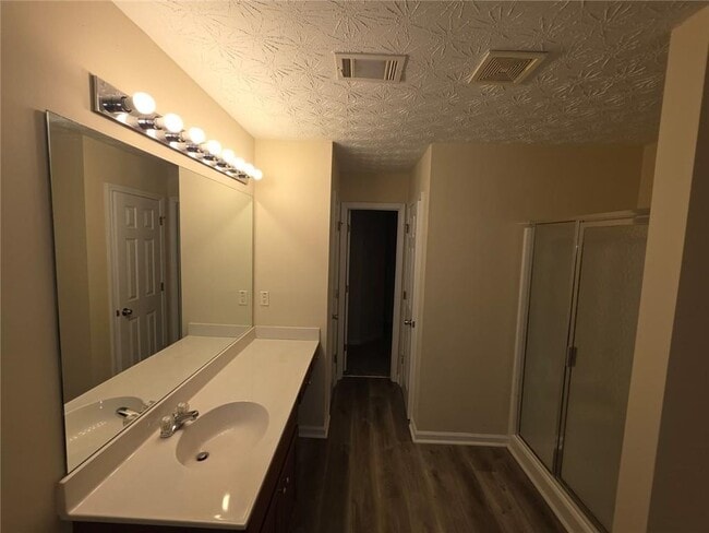 Building Photo - 3856 Shenfield Dr