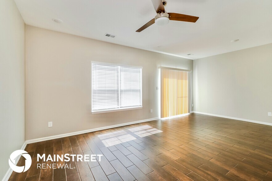 Building Photo - 2062 Hoosier Way
