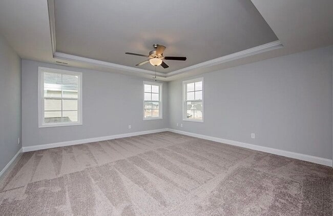 Building Photo - 5252 Debut Ave