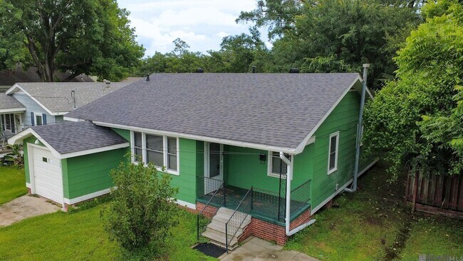 Building Photo - 524 8th St