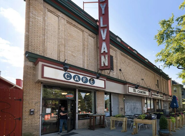 Building Photo - 111 Rhode Island Ave NW