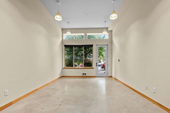 Building Photo - Air Conditioned West Seattle Live/Work Tow...