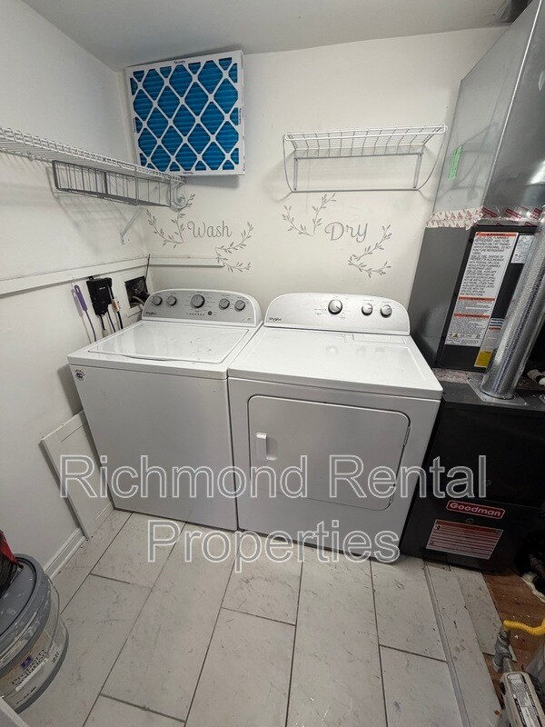 Building Photo - 2121 Lauderdale Dr