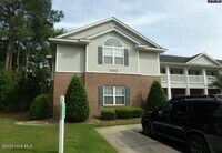 Building Photo - 2412 King Richard Ct