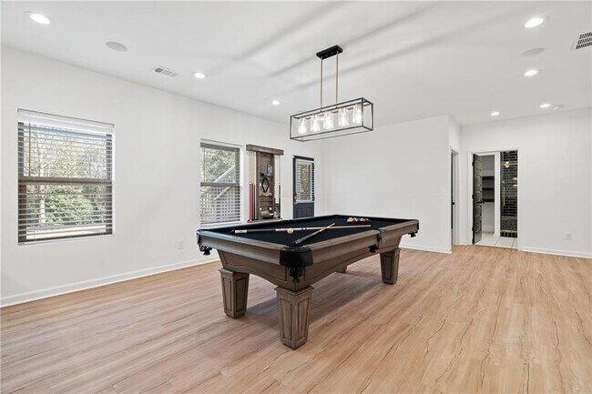 Building Photo - 123 Marlow Dr