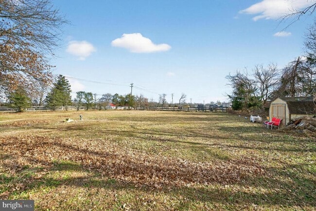 Building Photo - 27 Reeves Station Rd