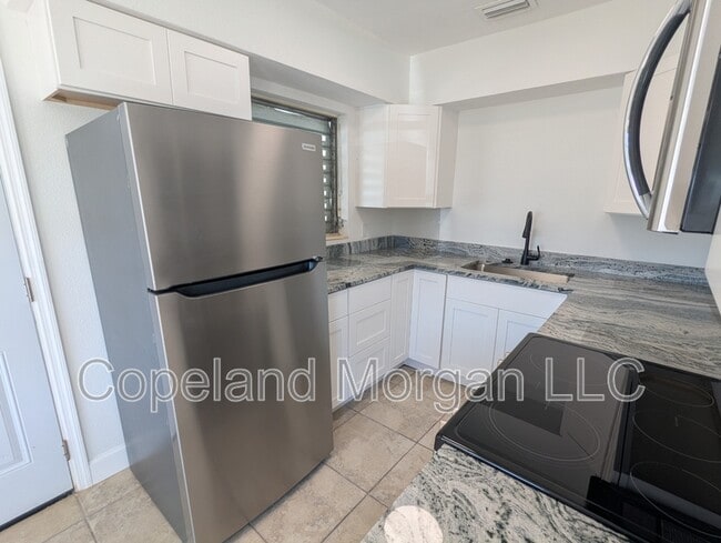 Building Photo - 4525 29th Ave S