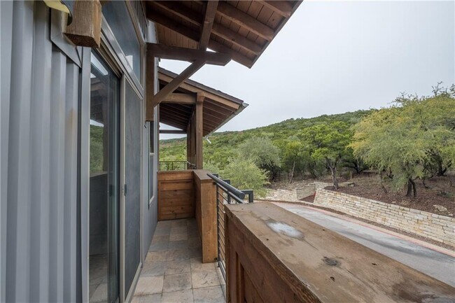 Building Photo - 8110 Ranch Rd 2222