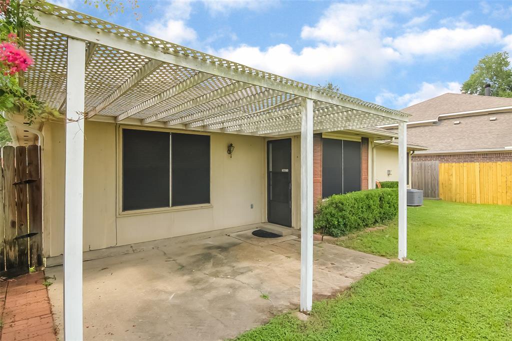 Building Photo - 5018 Dawngate Dr